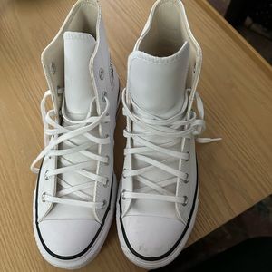 Chuck Taylor All Stars Lift Platform in white leather